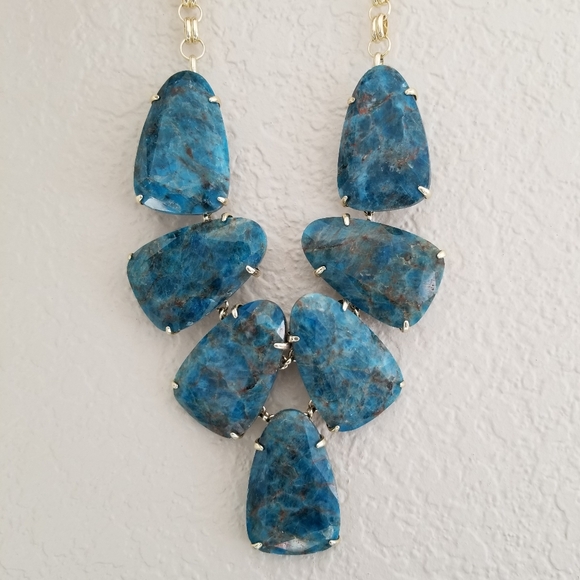 Kendra Scott Harlow Statement Necklace - Picture 3 of 5